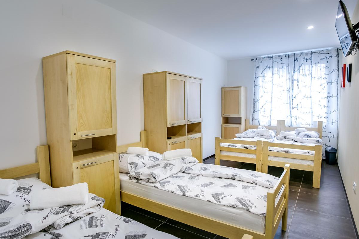 Hostel Moving