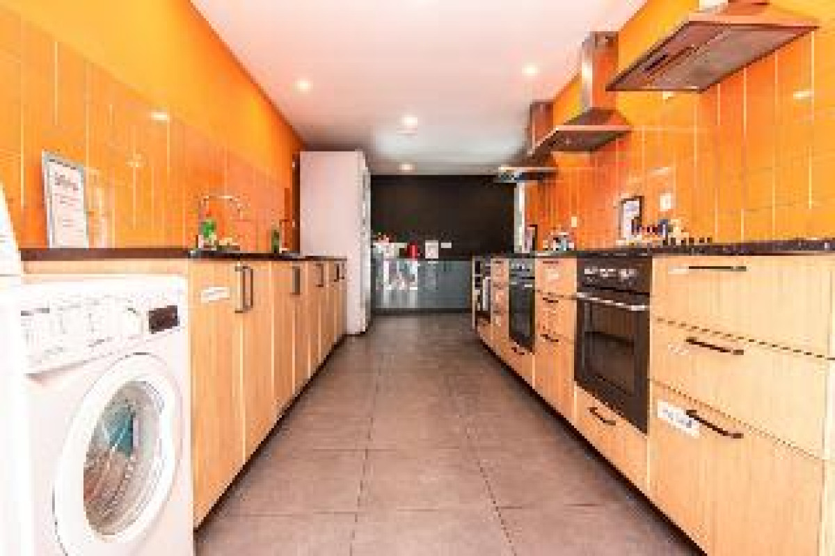Hostellicious
