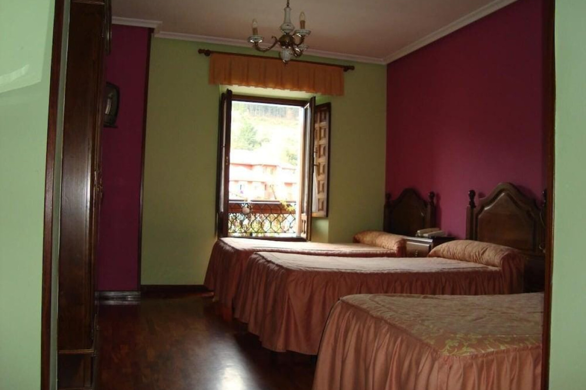 Hosteria Peña Sagra