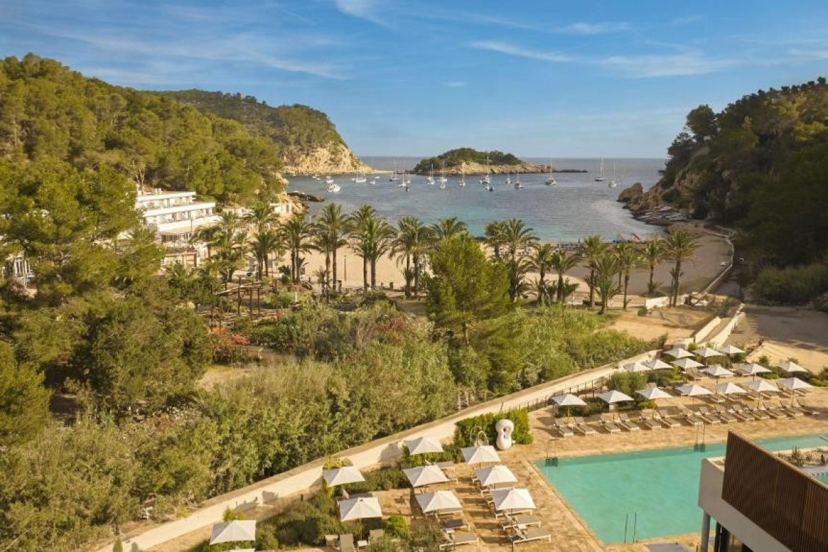 The Club Cala San Miguel Hotel, Curio Collection by Hilton