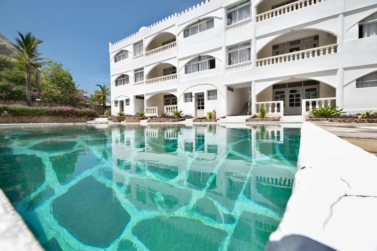 Jacaranda Beach Resort