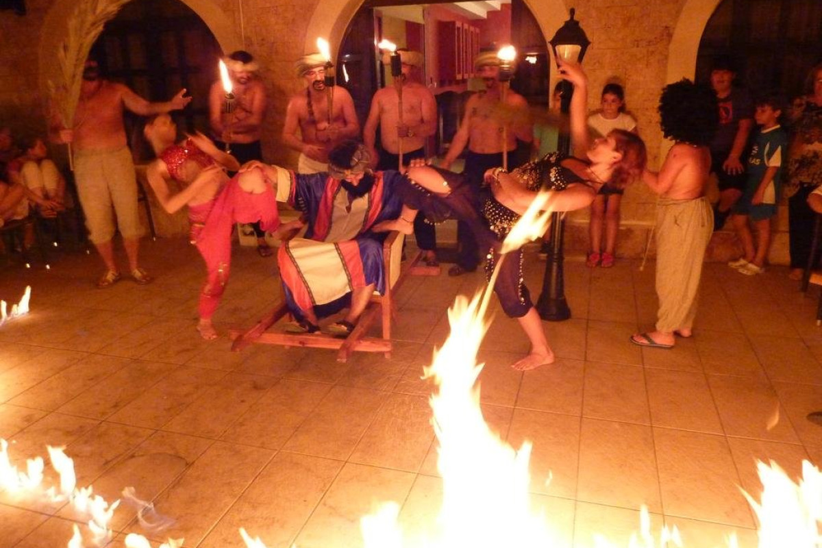 OASIS HOTEL PERAMA