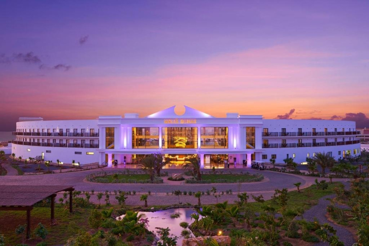Meliá Dunas Beach Resort & Spa