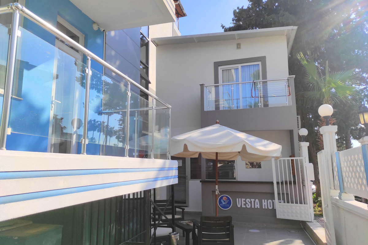 Vesta Hotel