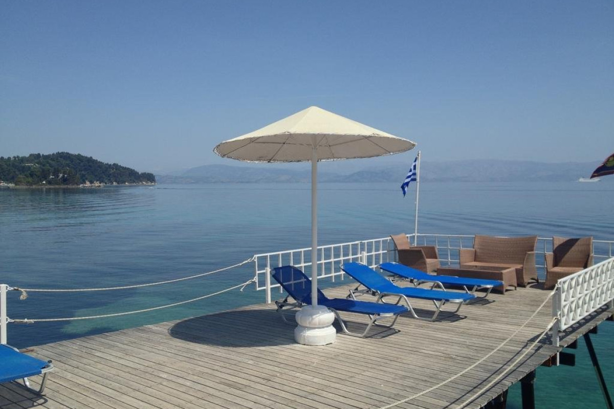OASIS HOTEL PERAMA