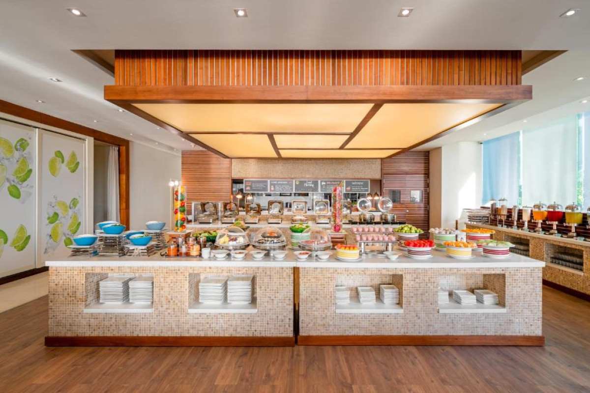 Hotel A La Carte Danang Beach
