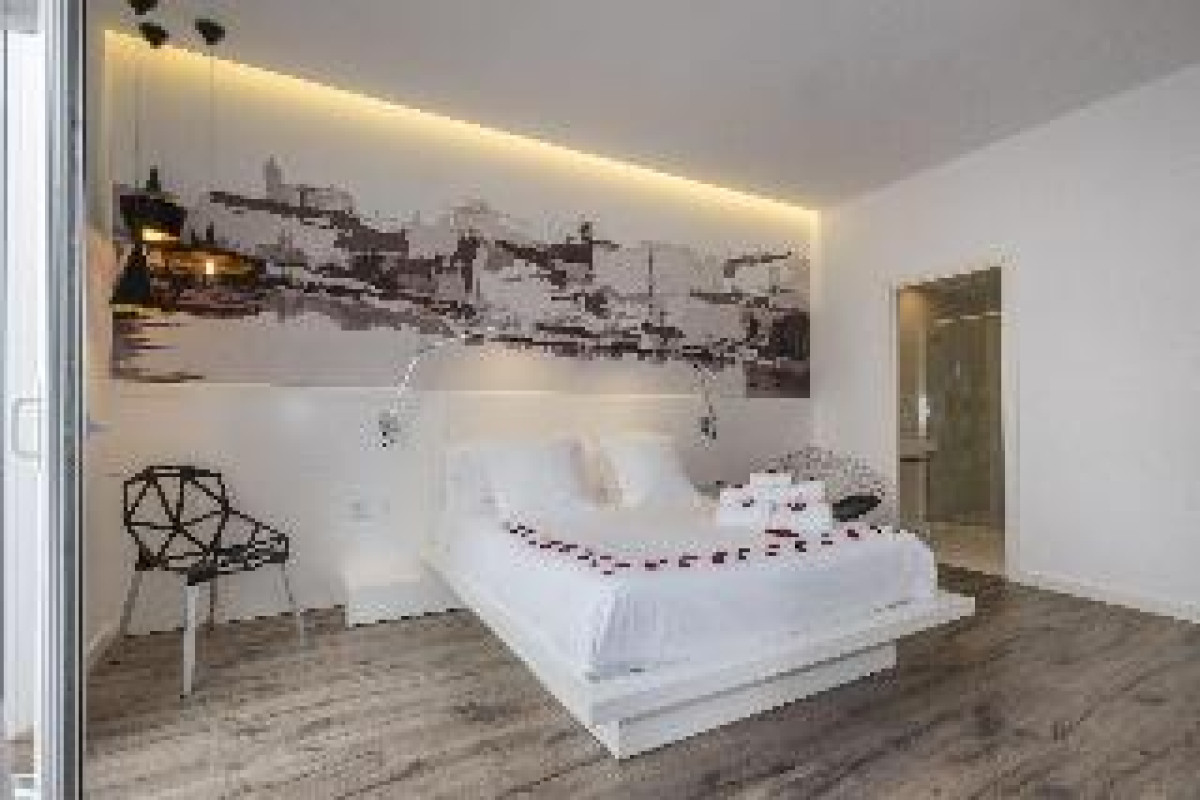 Hotel Abril 37