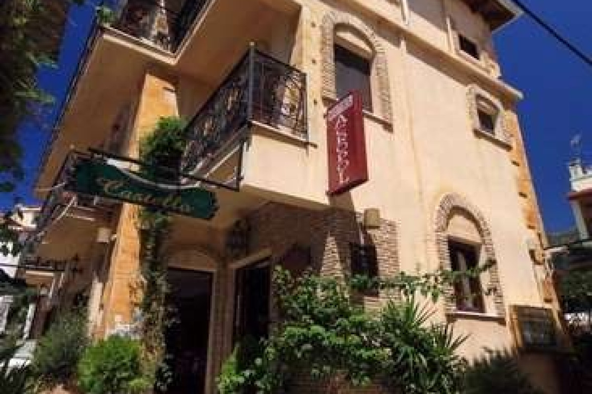 Acropol Hotel