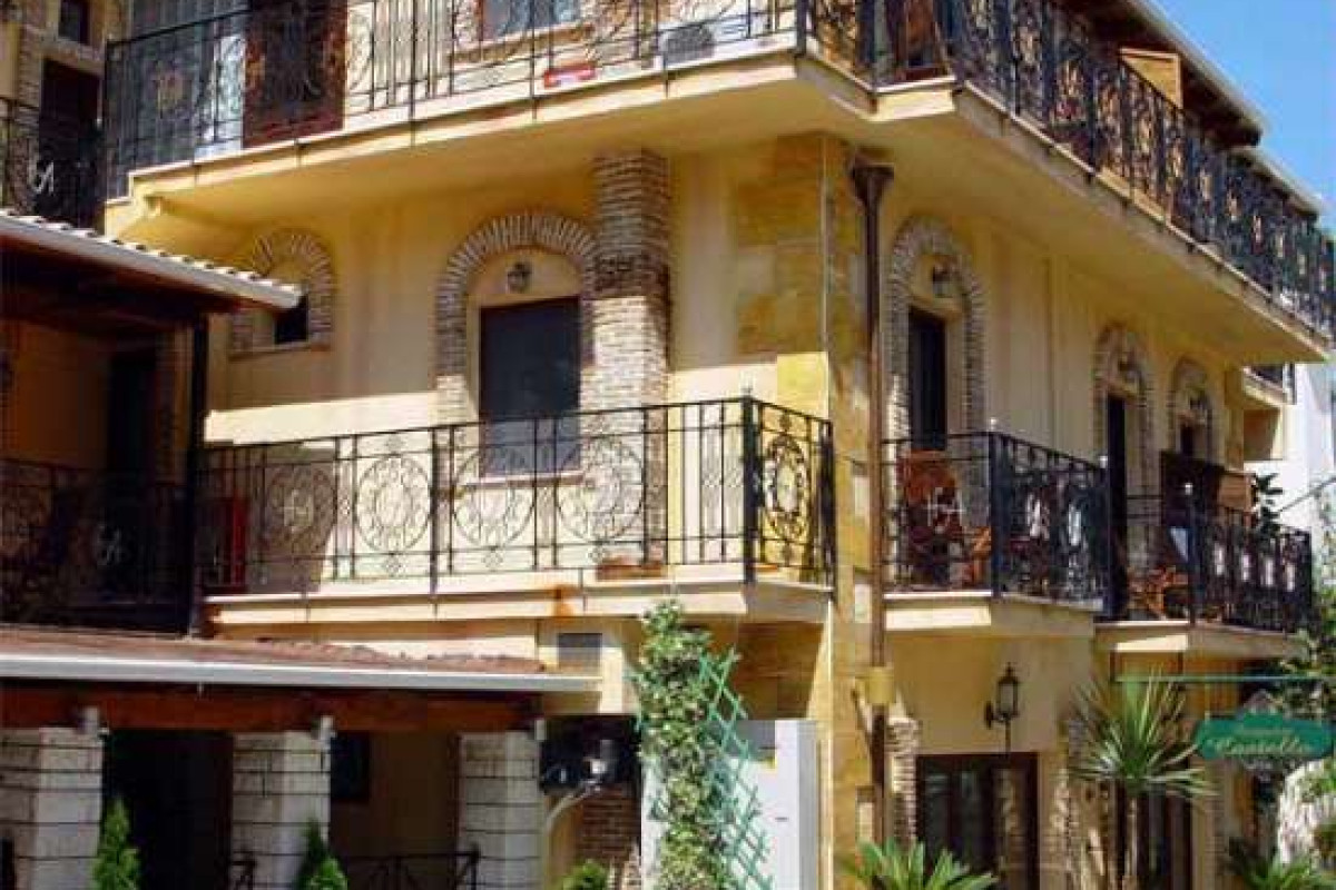 Acropol Hotel