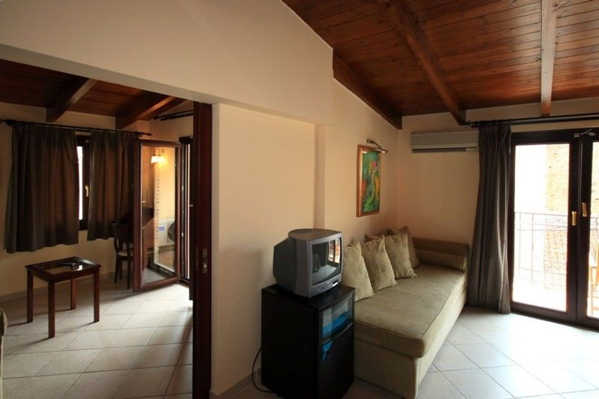 Acropol Hotel
