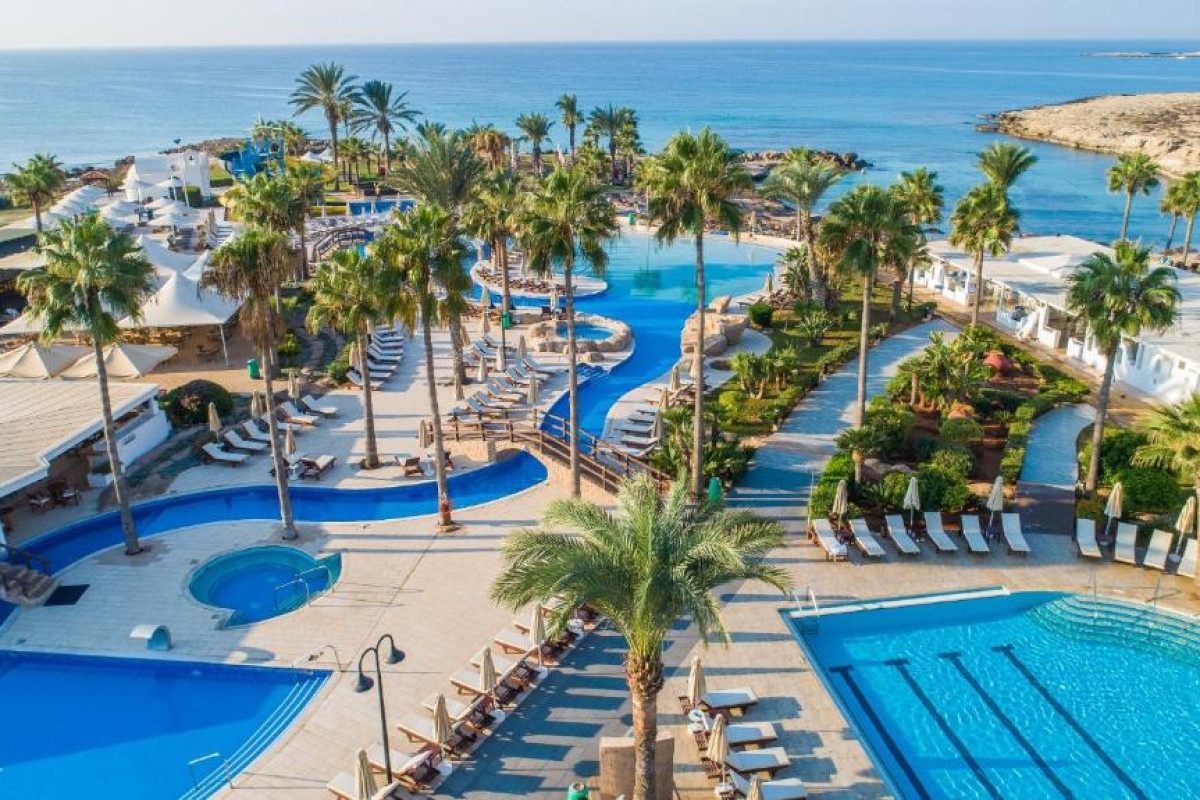 Hotel Adams Beach
