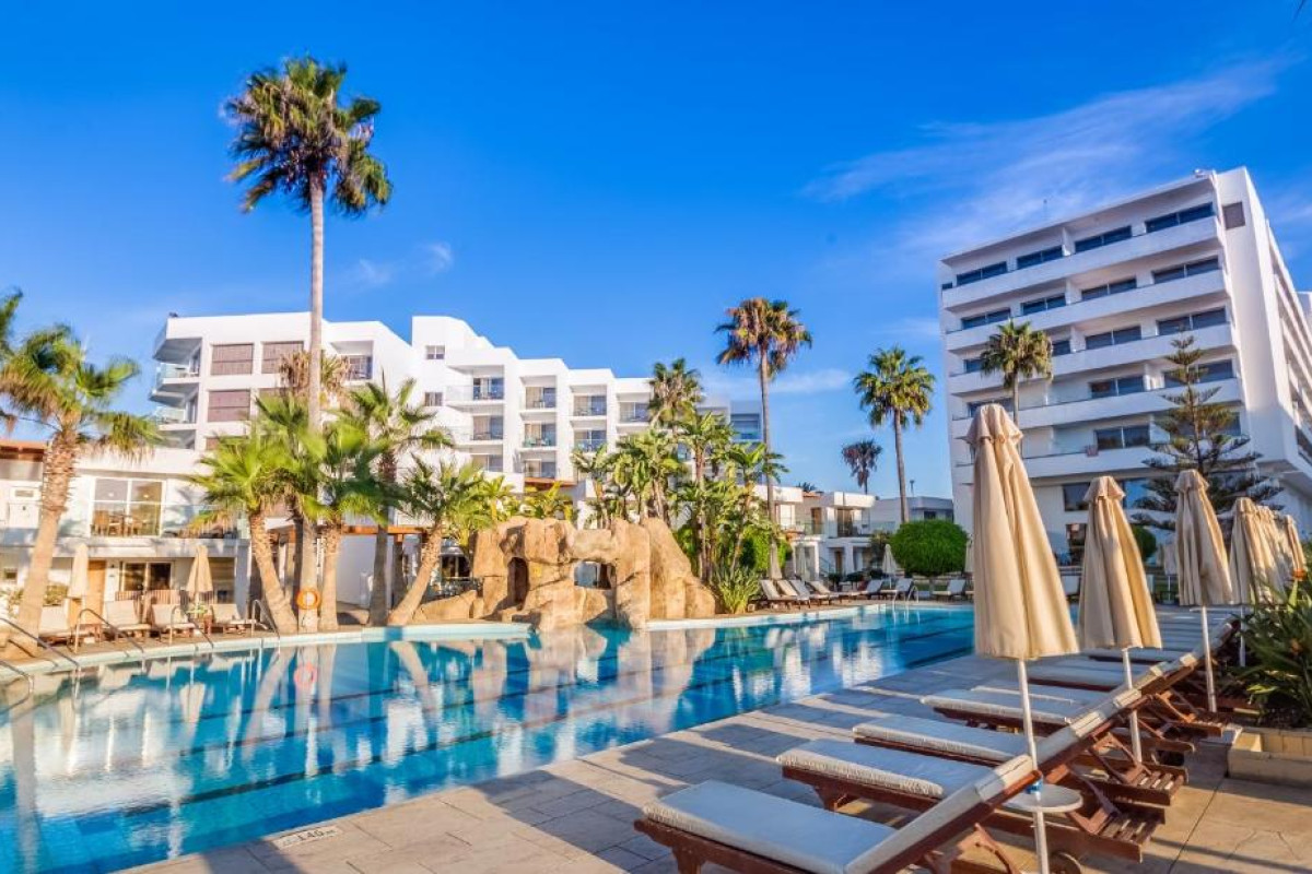 Hotel Adams Beach