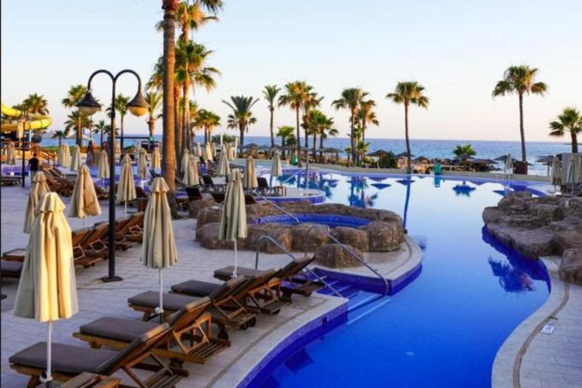 Hotel Adams Beach