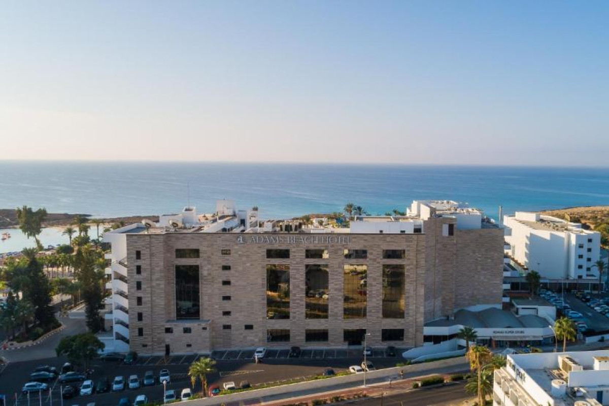 Hotel Adams Beach