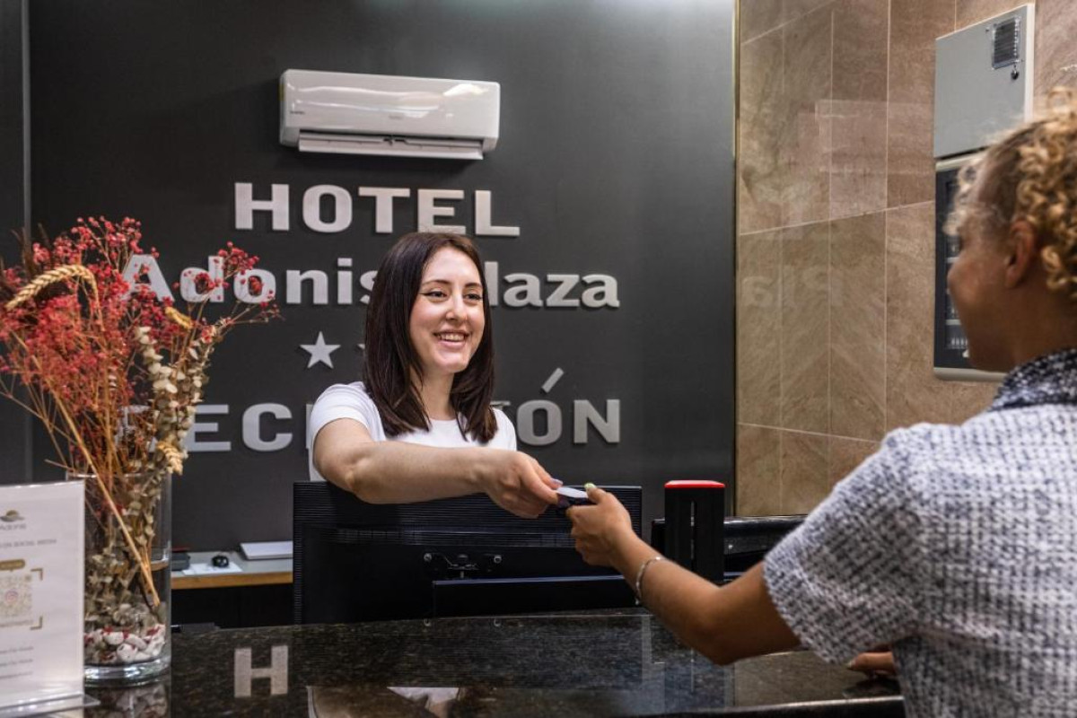 HOTEL ADONIS PLAZA