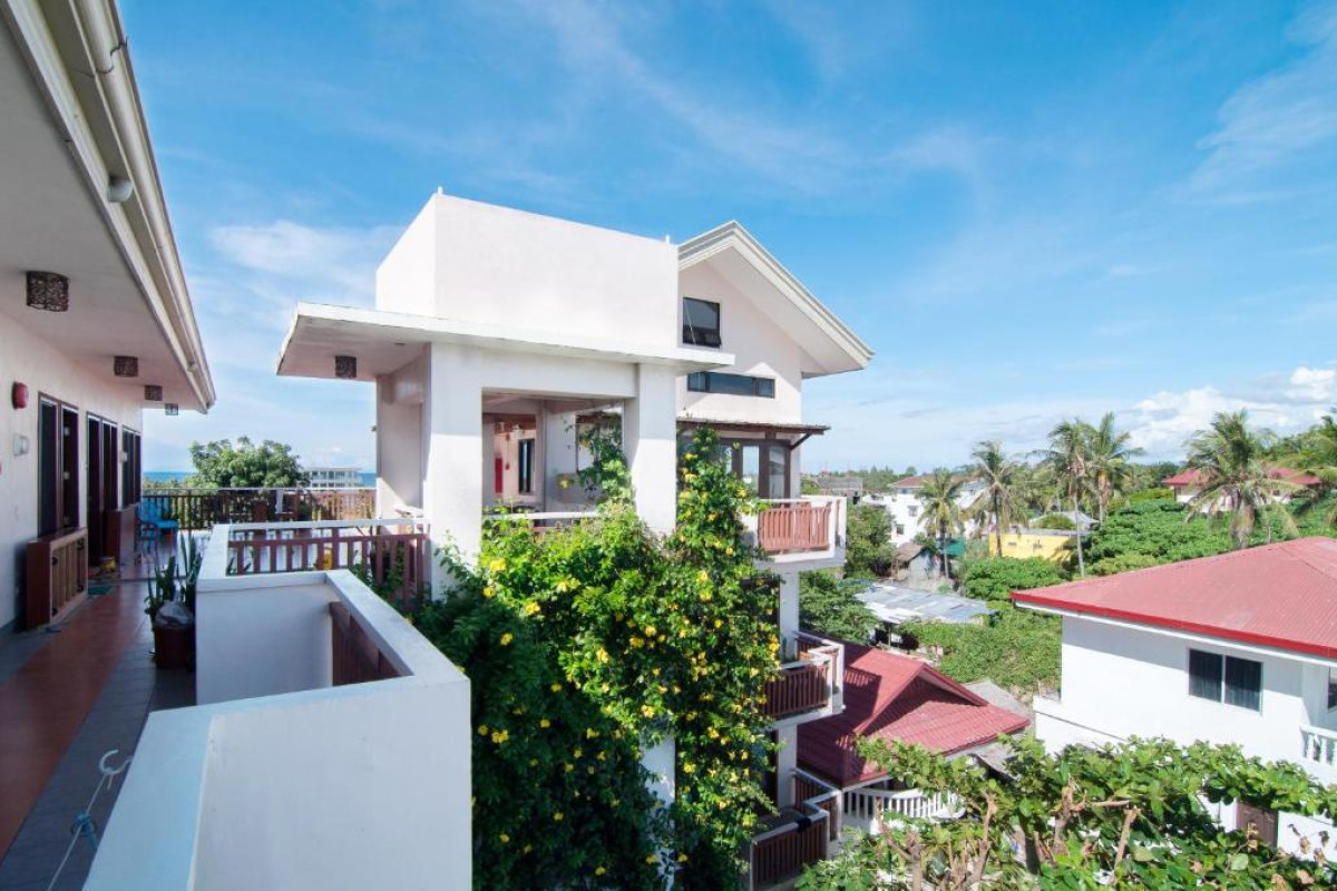 Hotel Agos Boracay Rooms + Beds