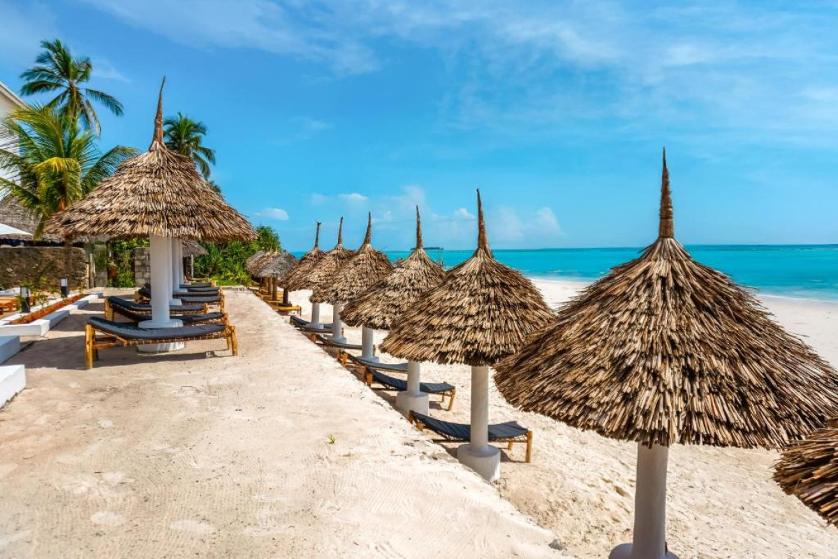Hotel AHG Sun Bay Mlilile Beach