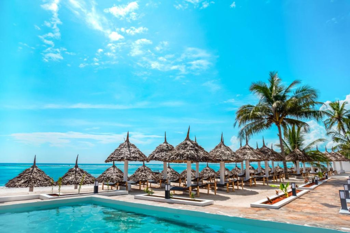 Hotel AHG Sun Bay Mlilile Beach