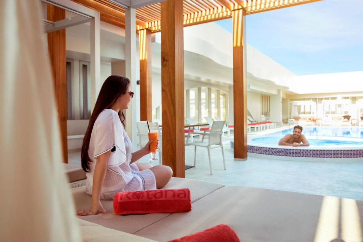 Hotel Al Maha Arjaan by Rotana