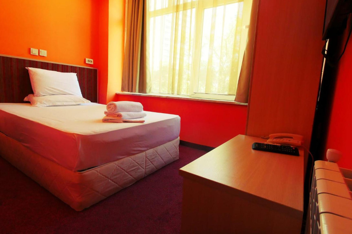 HOTEL ALABIN CENTRAL