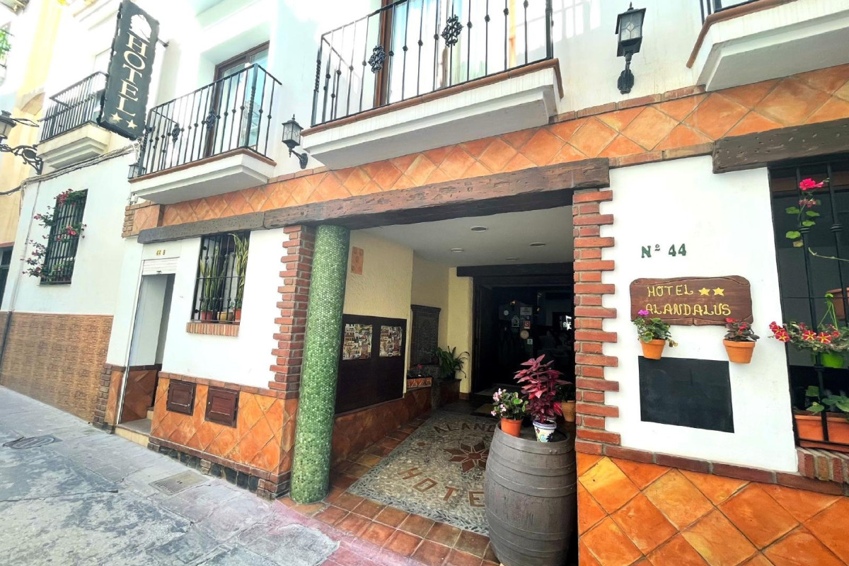 Hotel Al Andalus