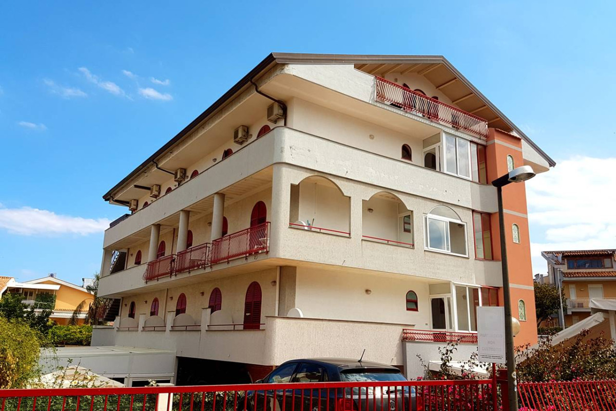 HOTEL ALEXANDER