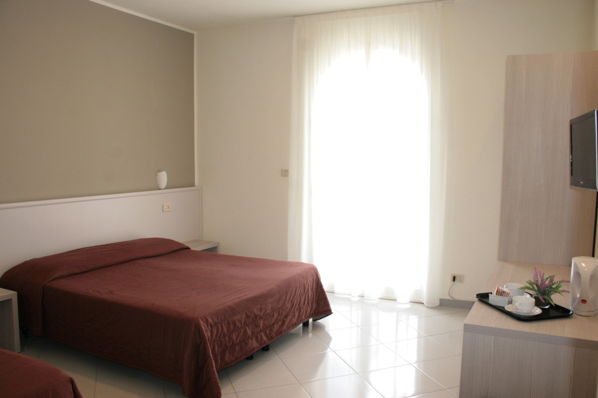 HOTEL ALEXANDER