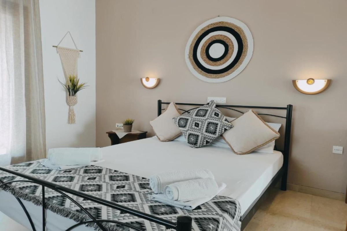 Alexandra Hotel - Nea Roda