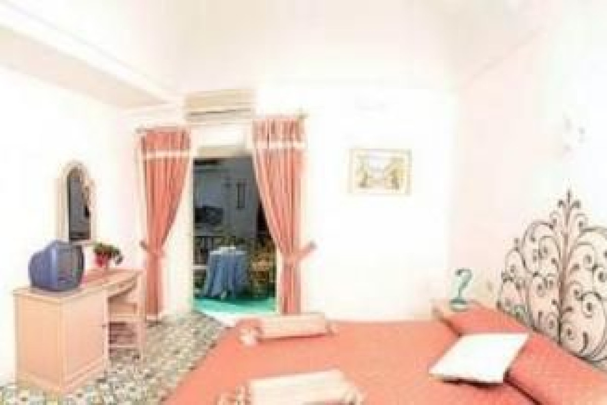 HOTEL ALFONSO A MARE