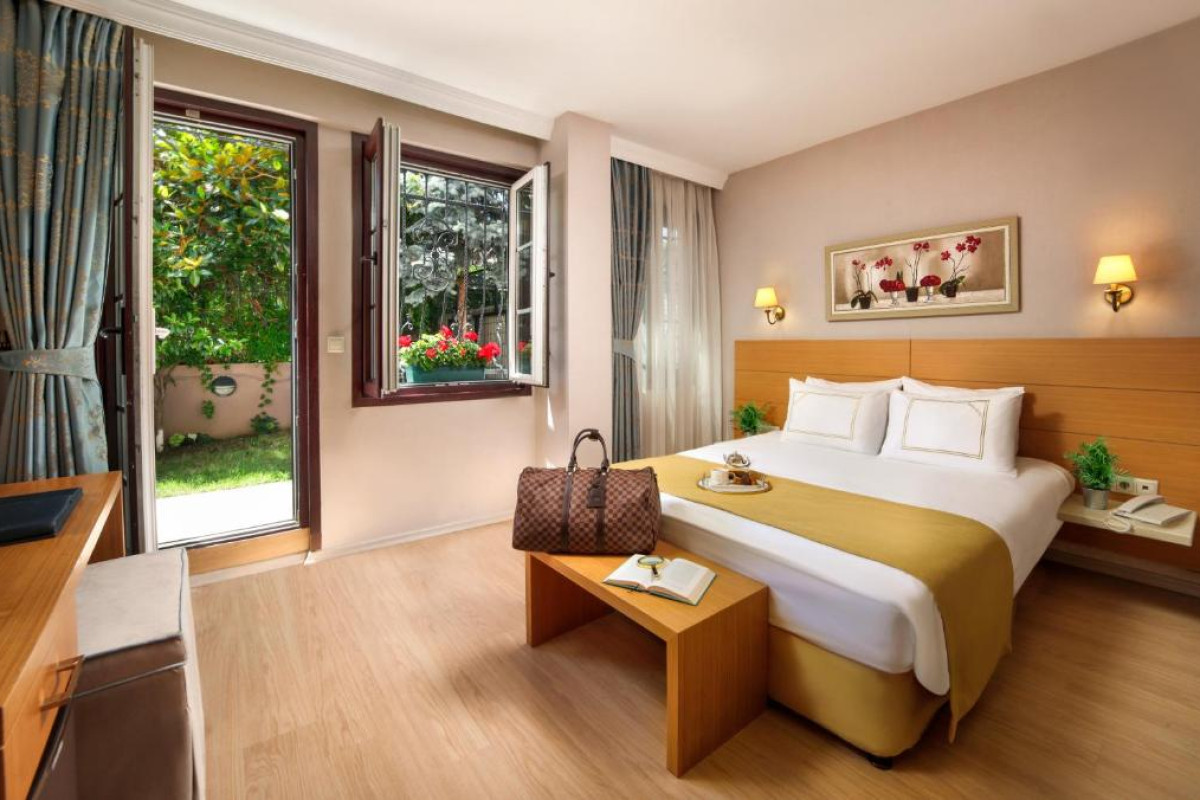 Almina Hotel