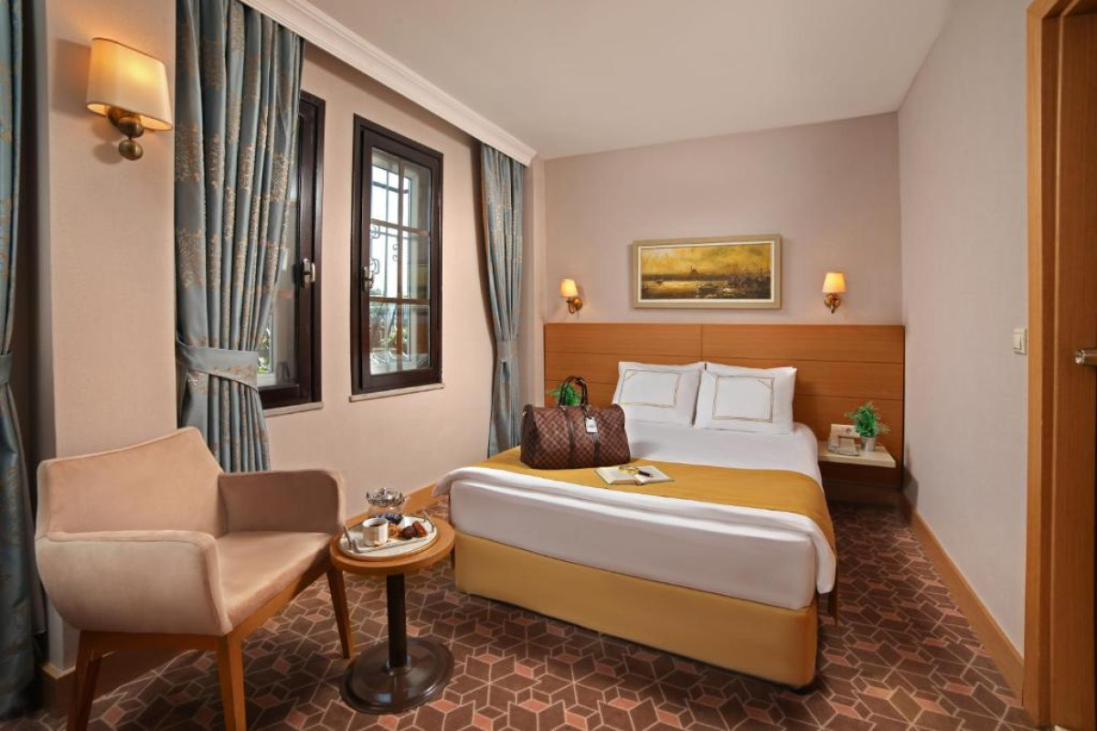 Almina Hotel