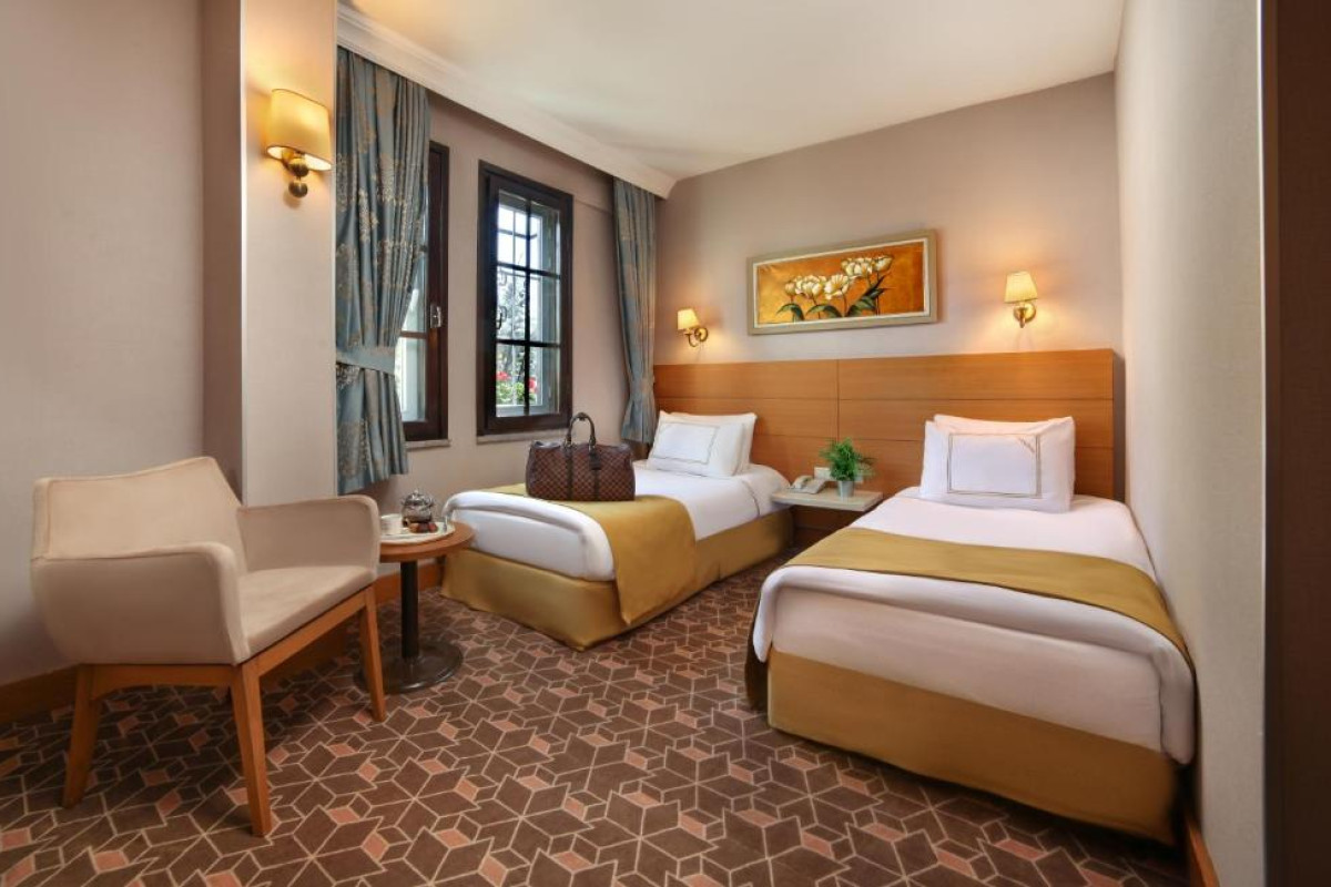 Almina Hotel