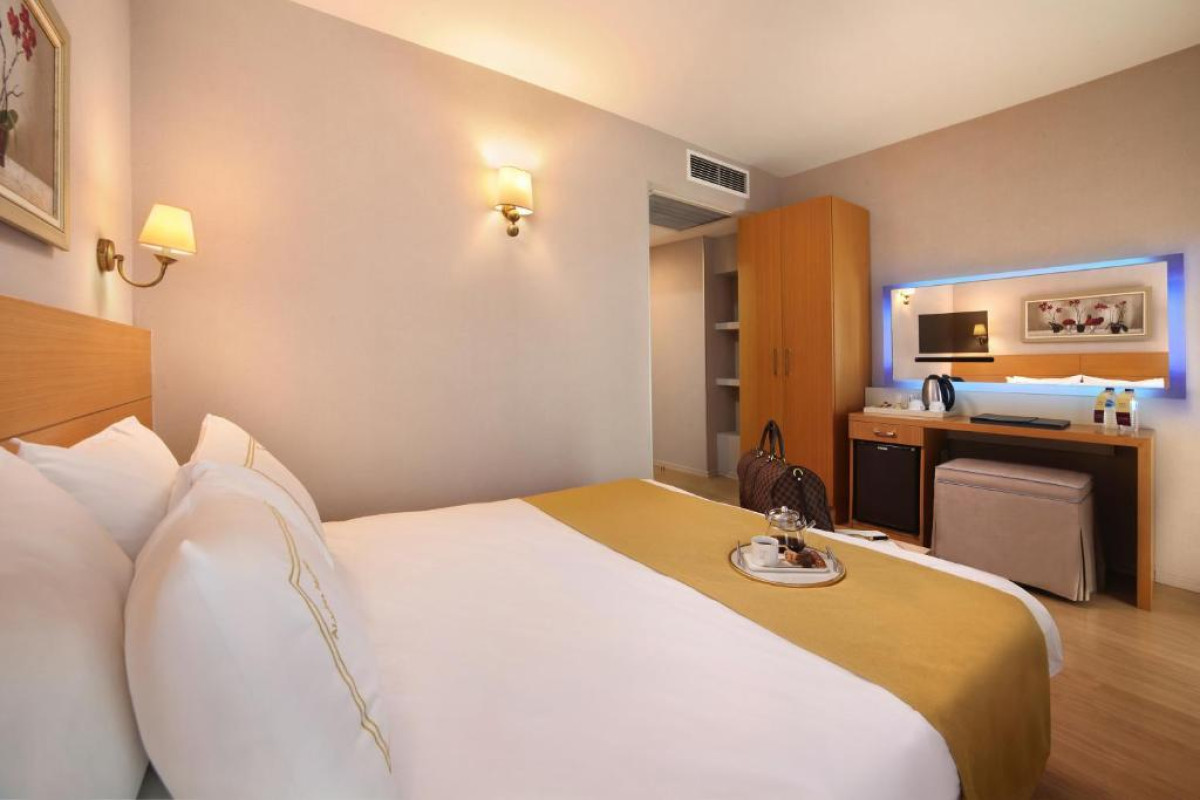 Almina Hotel
