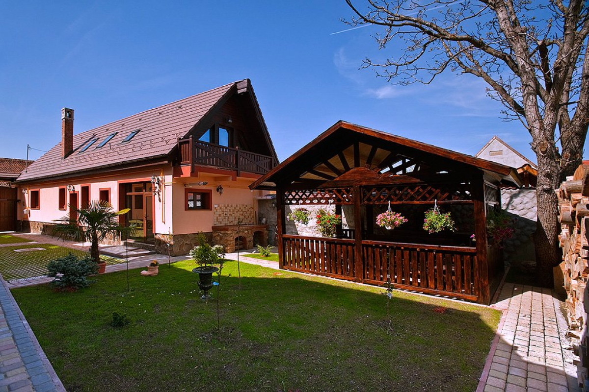 Vila Ambient (Cristian)