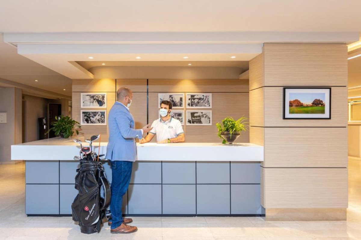 Hotel Apartamentos Pyr Fuengirola