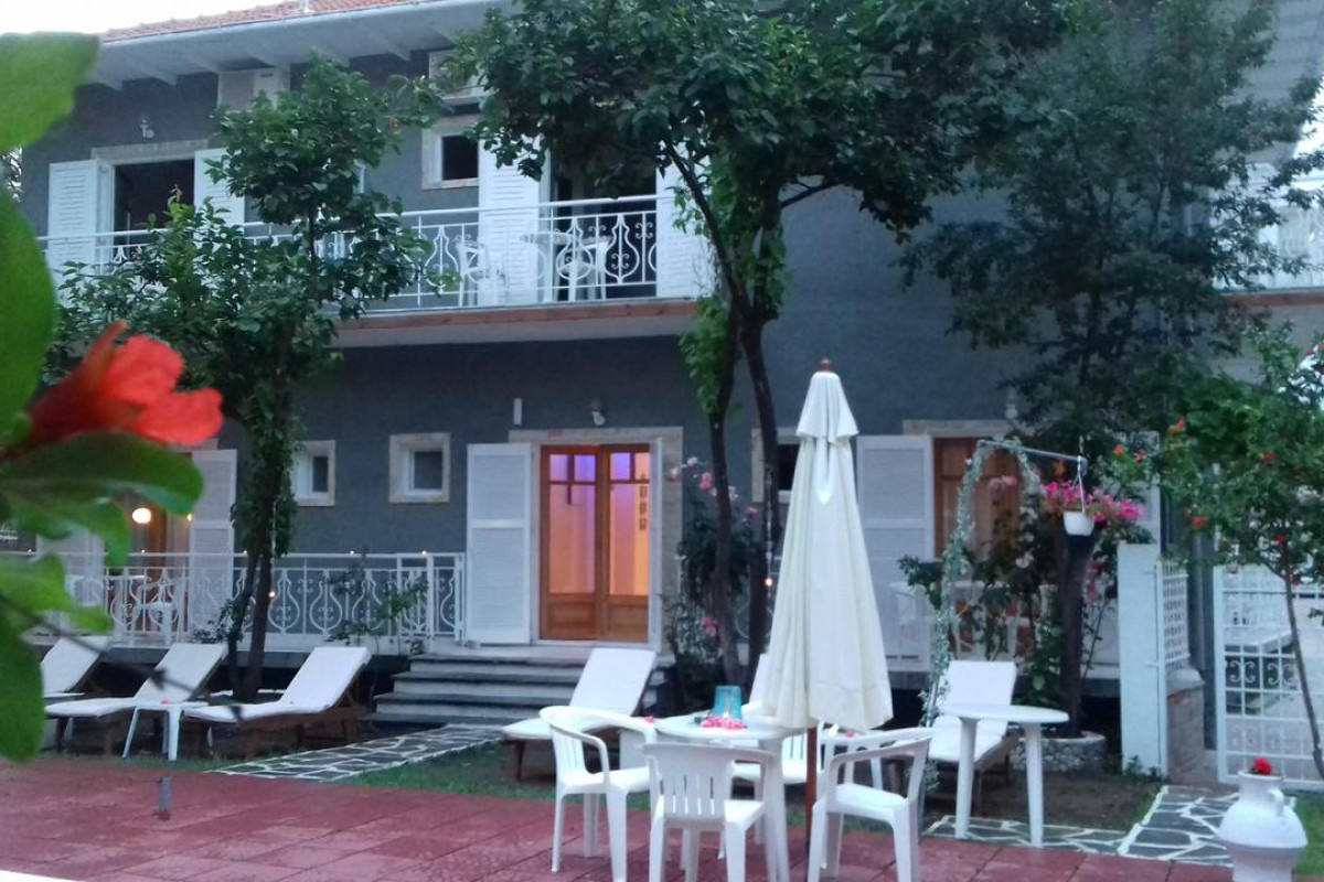 Hotel Apartment Helios Garden