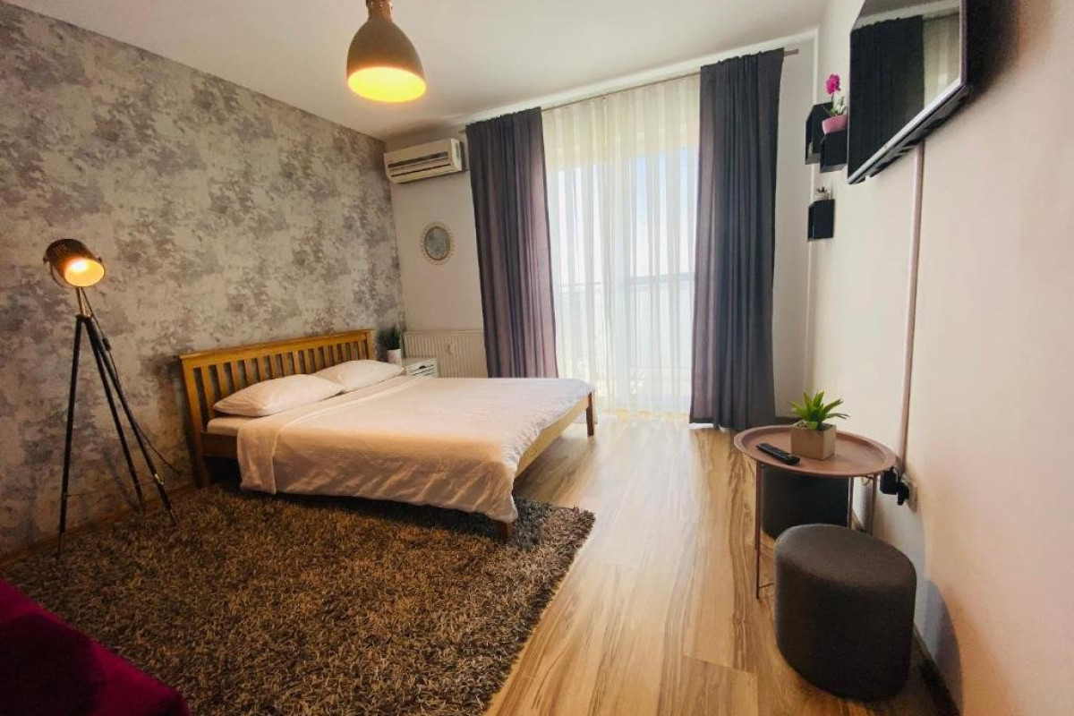 . Gray Apartment Oradea