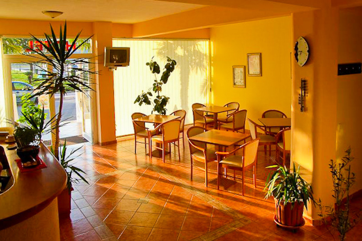 Hotel Apartments Alexander