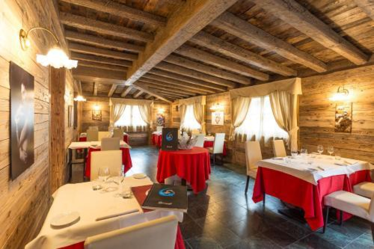 Hotel Arisch