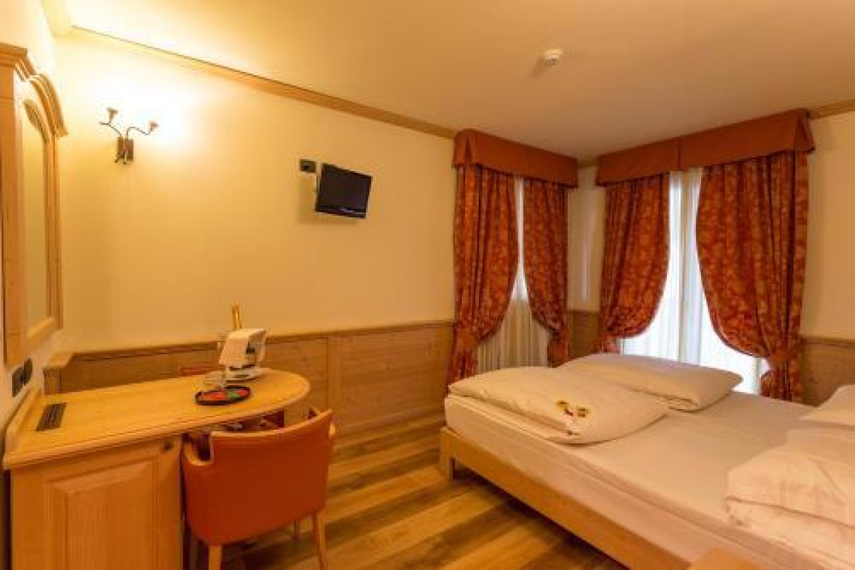 Hotel Arisch