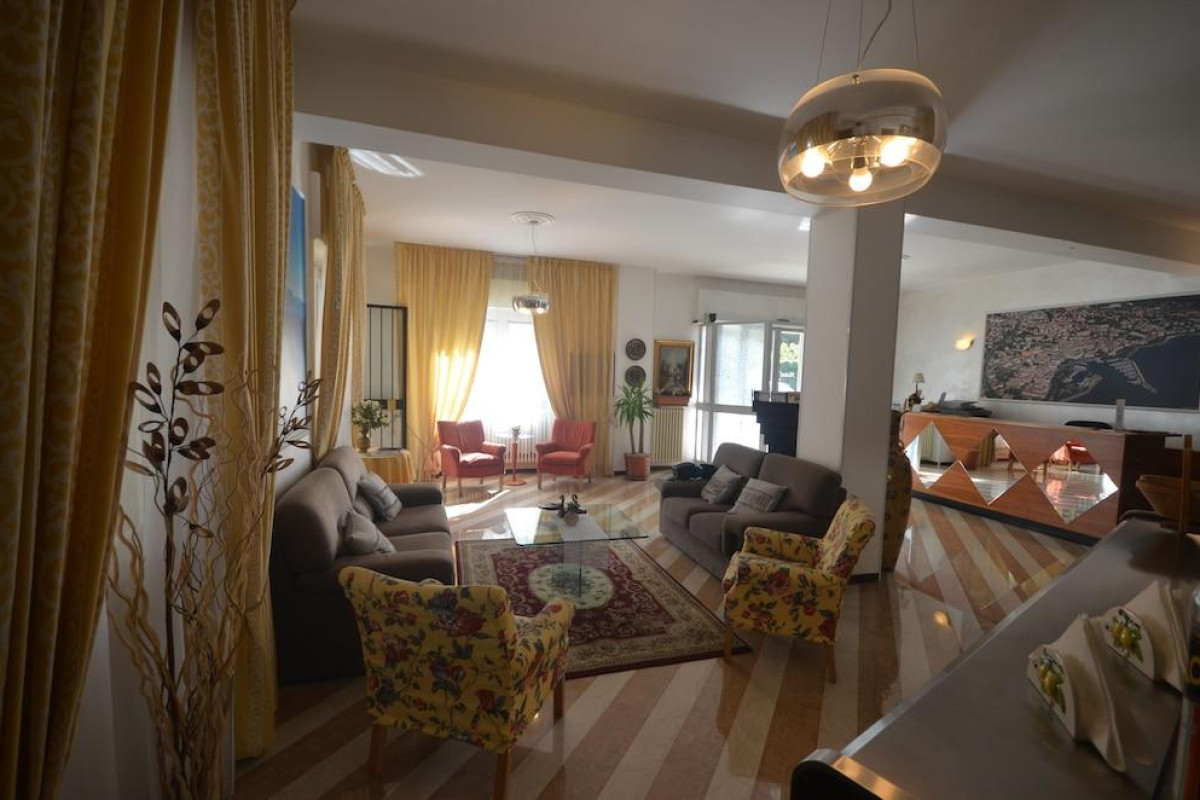 Hotel Astoria