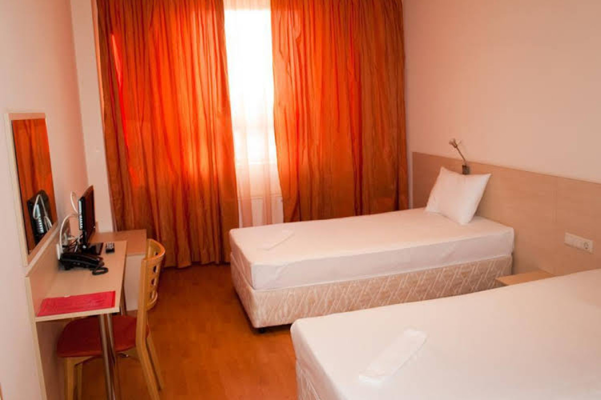 Hotel Astra