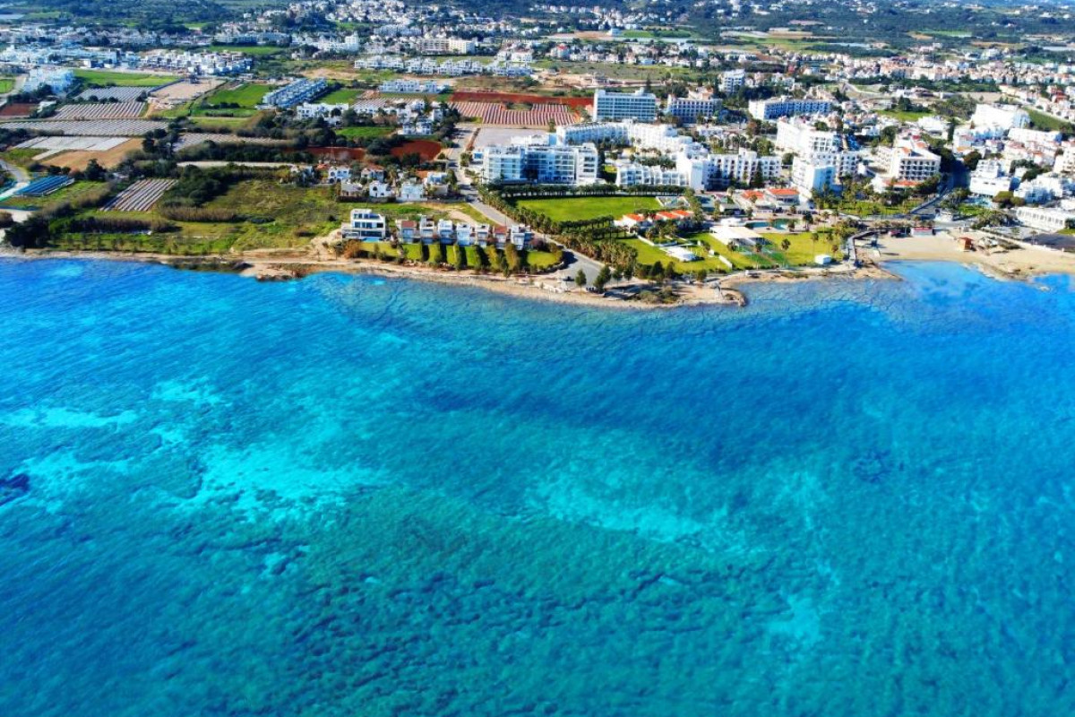 AT HERBAL HOTEL (Protaras)