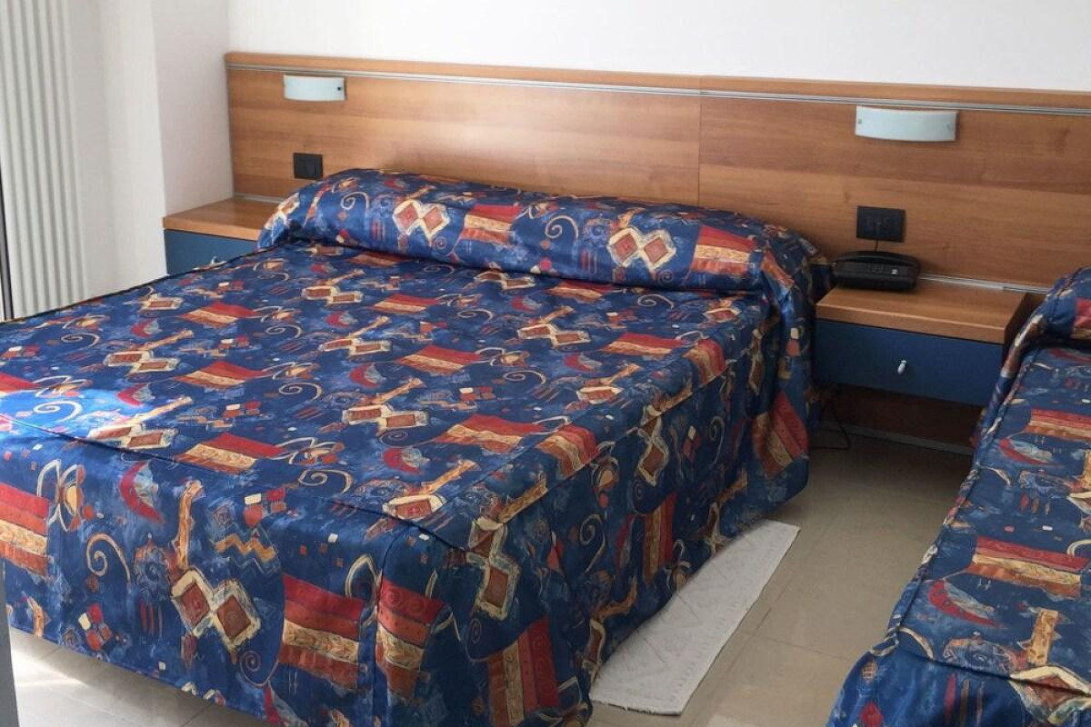 HOTEL ATHENA