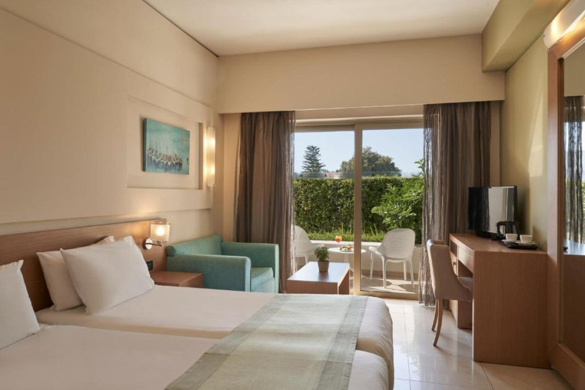 AMALTHIA BEACH RESORT - AGIA MARINA, CHANIA