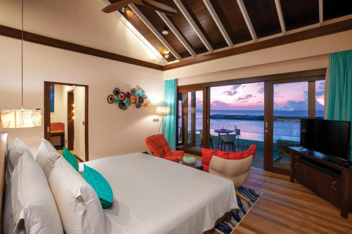Hotel Atmosphere Kanifushi Maldives