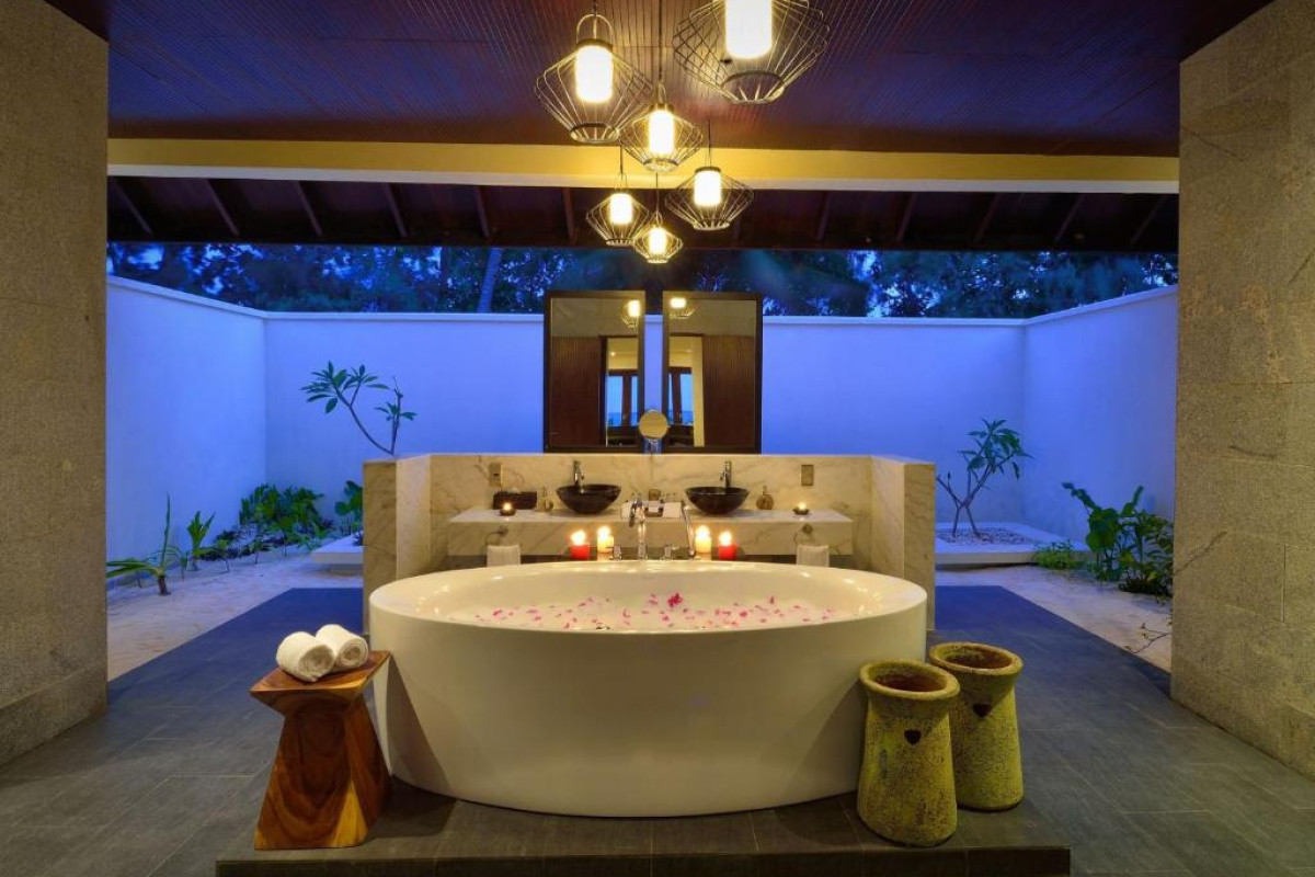 Hotel Atmosphere Kanifushi Maldives