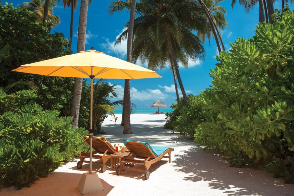 Hotel Atmosphere Kanifushi Maldives