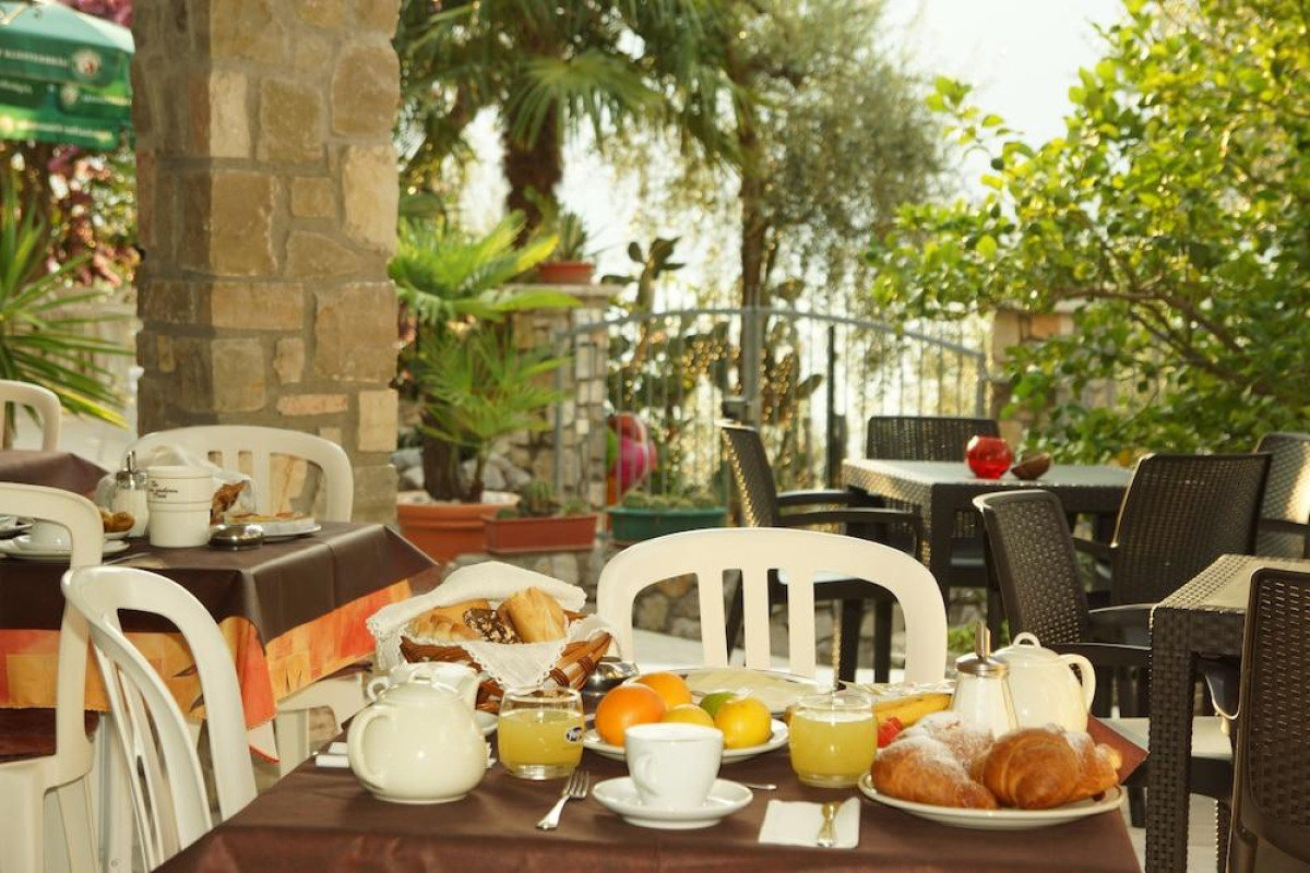 Hotel Augusta Garni