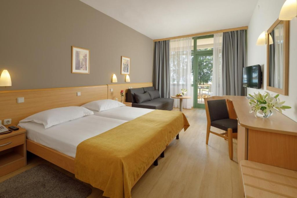 Hotel Aurora for Plava Laguna